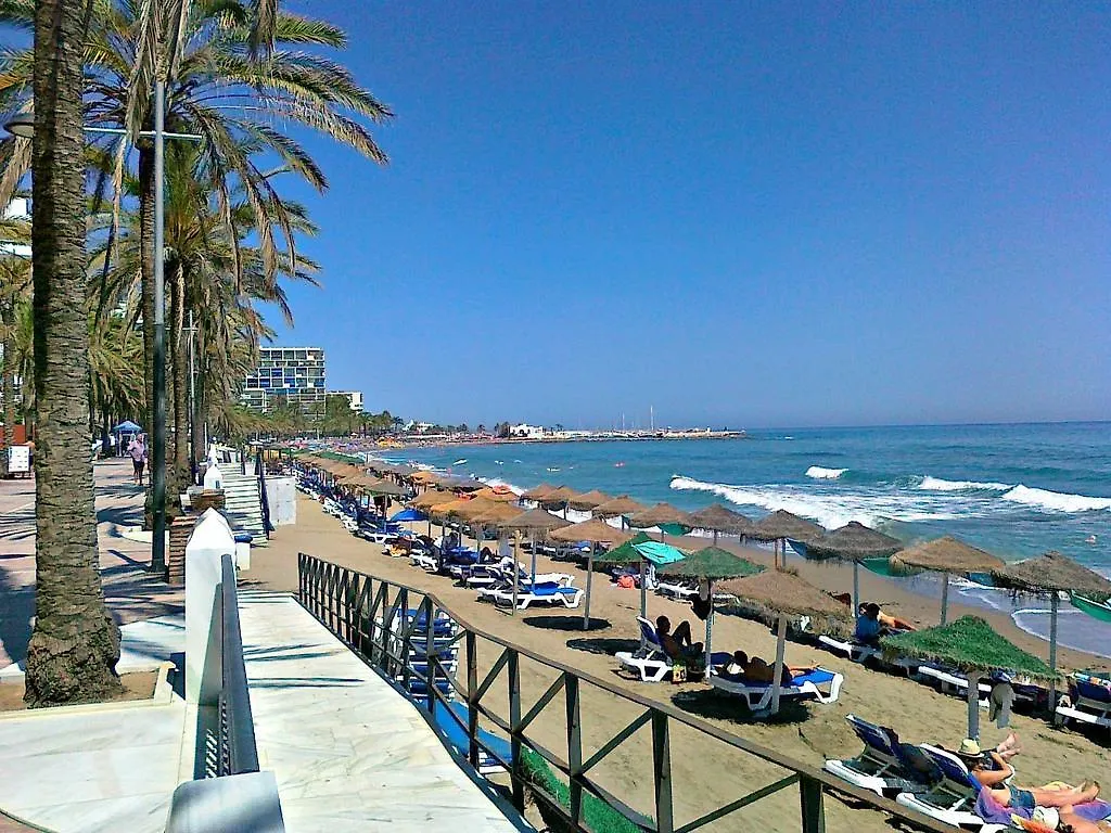 Playa Fontanilla Apartments Marbella